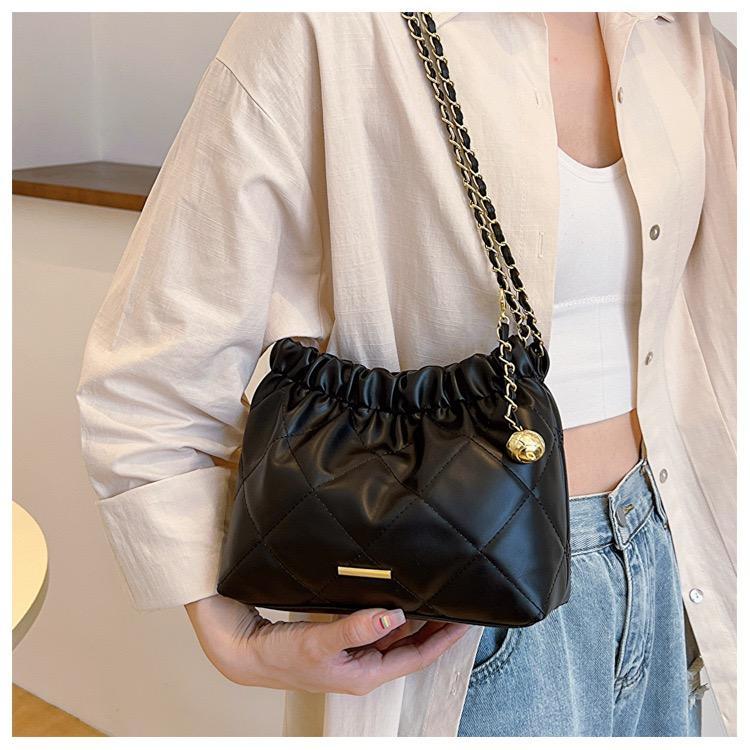 Elevé Luxe Black Crossbody Bag