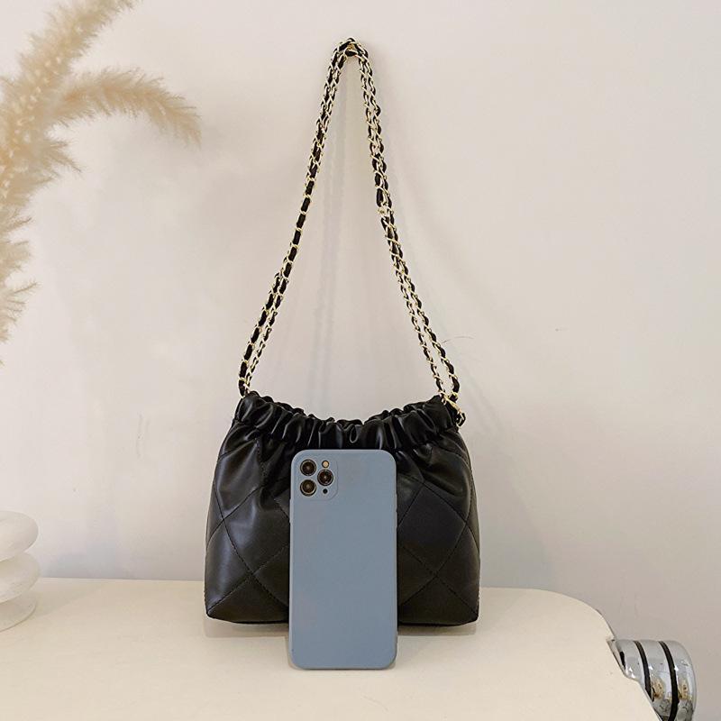 Elevé Luxe Black Crossbody Bag