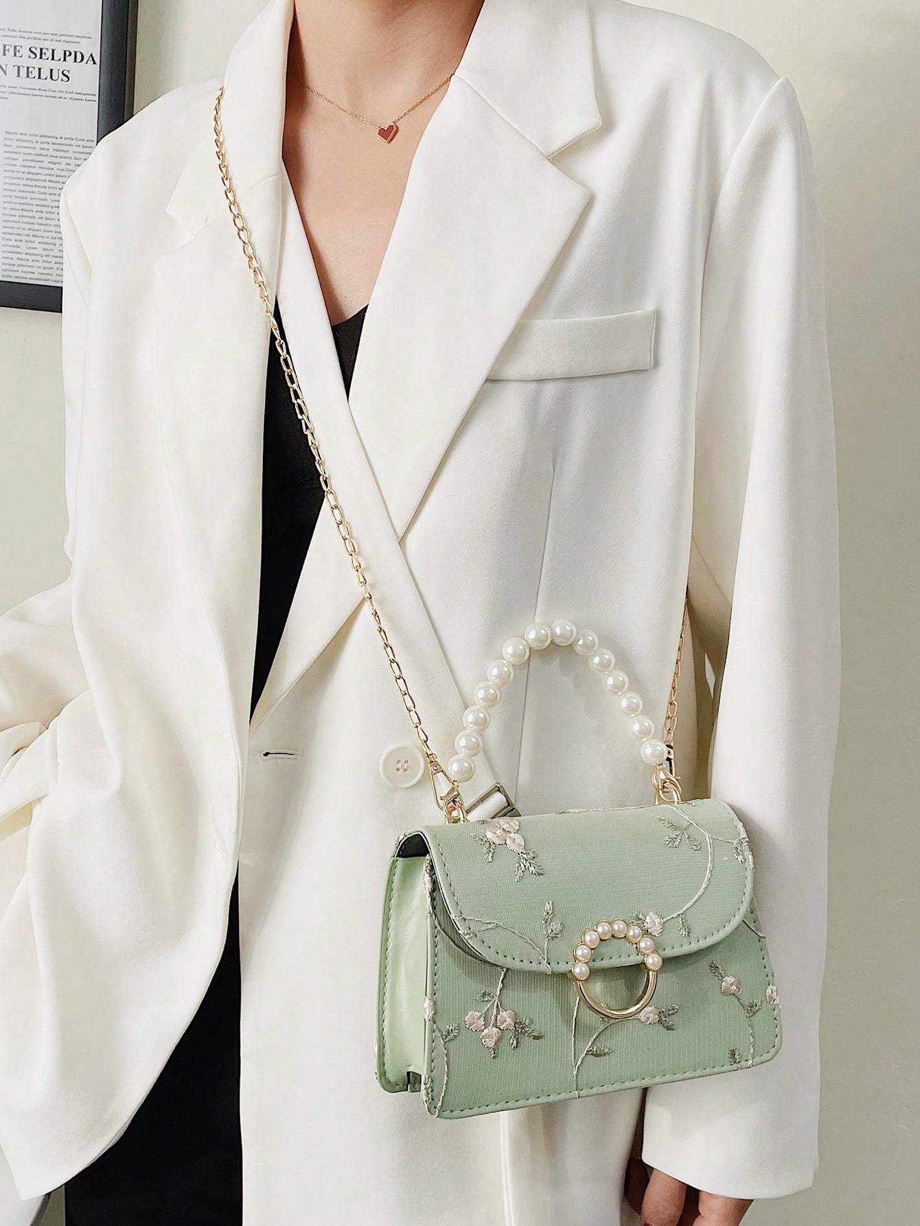 Elevé Luxe Women Fashionable Pearl Hand-Held Small Square Bag