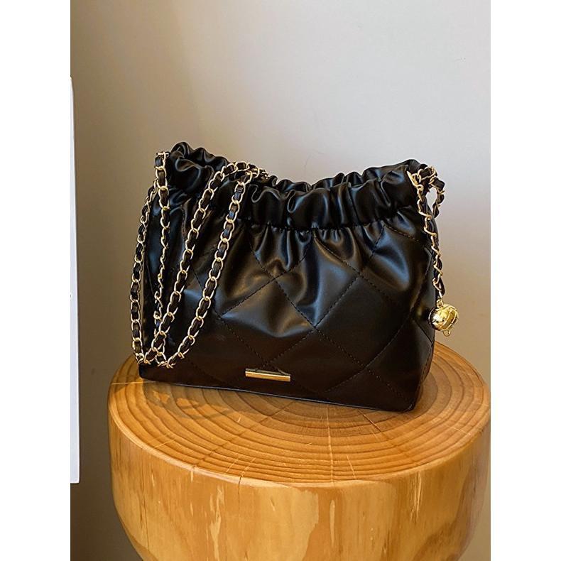 Elevé Luxe Black Crossbody Bag
