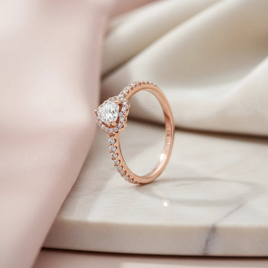 Elevé Luxe Elegant Heart Ring