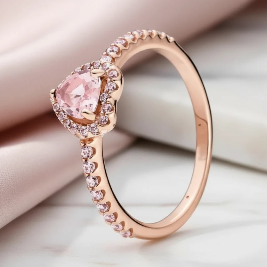 Elevé Luxe Elegant Heart Ring